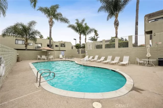 MLS: OC23094251 Condo For Sale