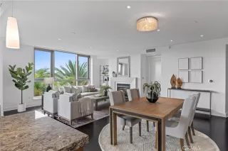 Photo #3: OC23094256 Listing