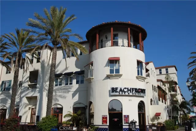 MLS: OC23094425 Condo For Sale