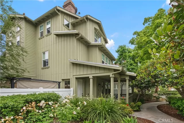 MLS: OC23094535 Condo For Sale