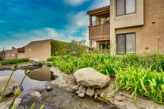 Photo #2: OC23094900 Listing 