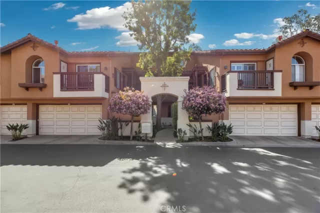 MLS: OC23095034 Condo For Sale