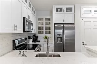 Photo #3: OC23095075 Listing 