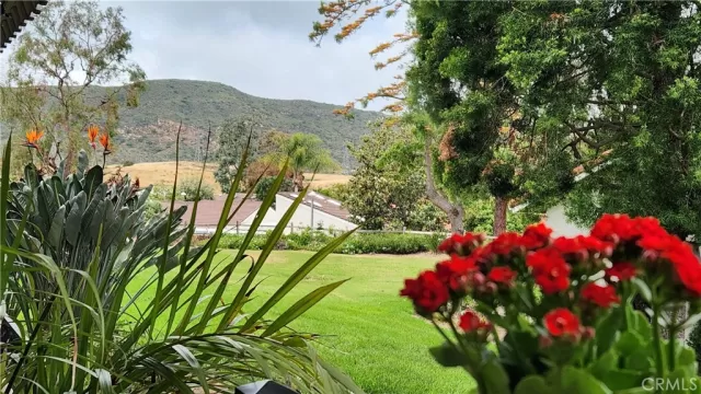 MLS: OC23095212 Condo For Sale