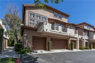 Photo #2: OC23095305 Listing