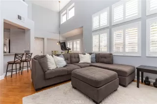 Photo #6: OC23095305 Listing