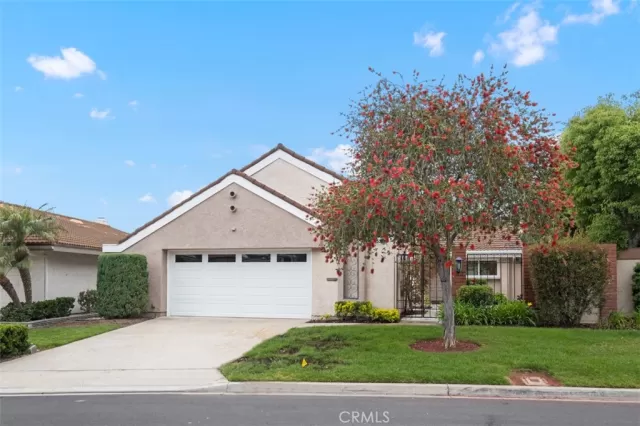 MLS: OC23095802 Condo For Sale