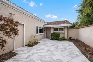 Photo #2: OC23095802 Listing