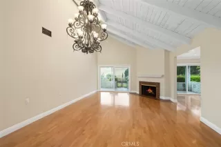 Photo #4: OC23095802 Listing