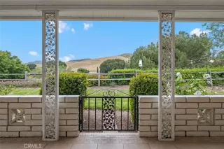 Photo #6: OC23095802 Listing