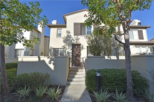 MLS: OC23095922 Condo For Sale