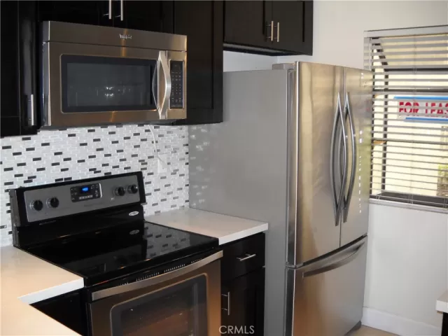 MLS: OC23096125 Condo For Sale