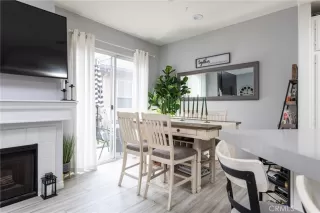 Photo #4: OC23096220 Listing