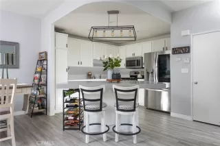 Photo #5: OC23096220 Listing