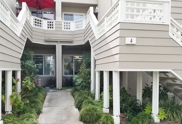 MLS: OC23096722 Condo For Sale