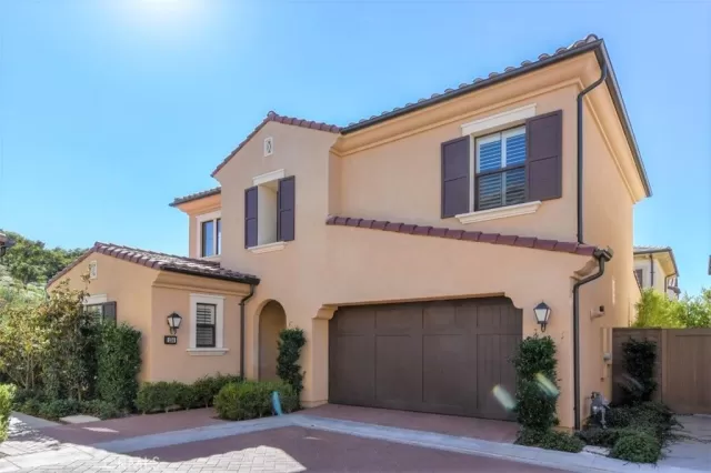 MLS: OC23096743 Condo For Sale