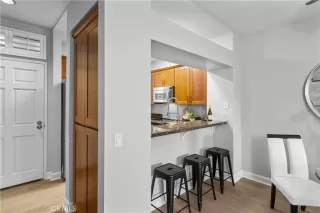 Photo #5: OC23096750 Listing 