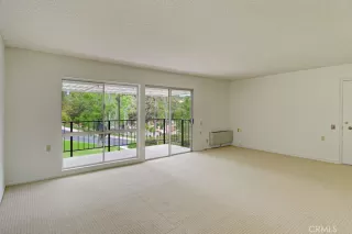 Photo #4: OC23096848 Listing 