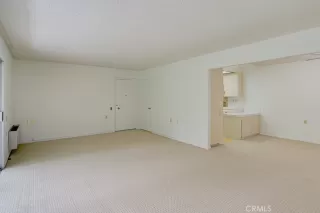 Photo #6: OC23096848 Listing 