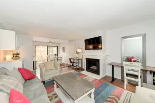 Photo #1: OC23096989 Listing 