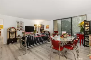 Photo #3: OC23097001 Listing