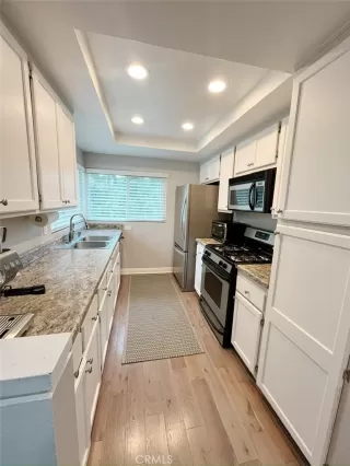 Photo #4: OC23097254 Listing