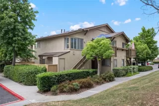 Photo #2: OC23097297 Listing