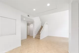 Photo #5: OC23097337 Listing 