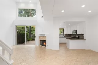 Photo #6: OC23097337 Listing 