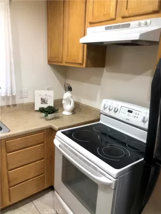 Photo #5: OC23097670 Listing 