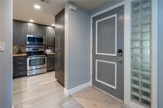 Photo #3: OC23097683 Listing