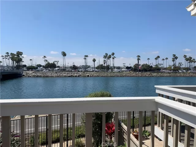 MLS: OC23097724 Condo For Sale