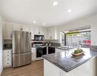 Photo #6: OC23097724 Listing 