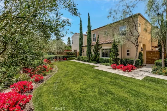 MLS: OC23097753 Condo For Sale