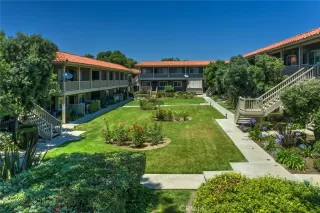 Photo #2: OC23097779 Listing