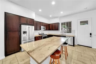 Photo #6: OC23097898 Listing 