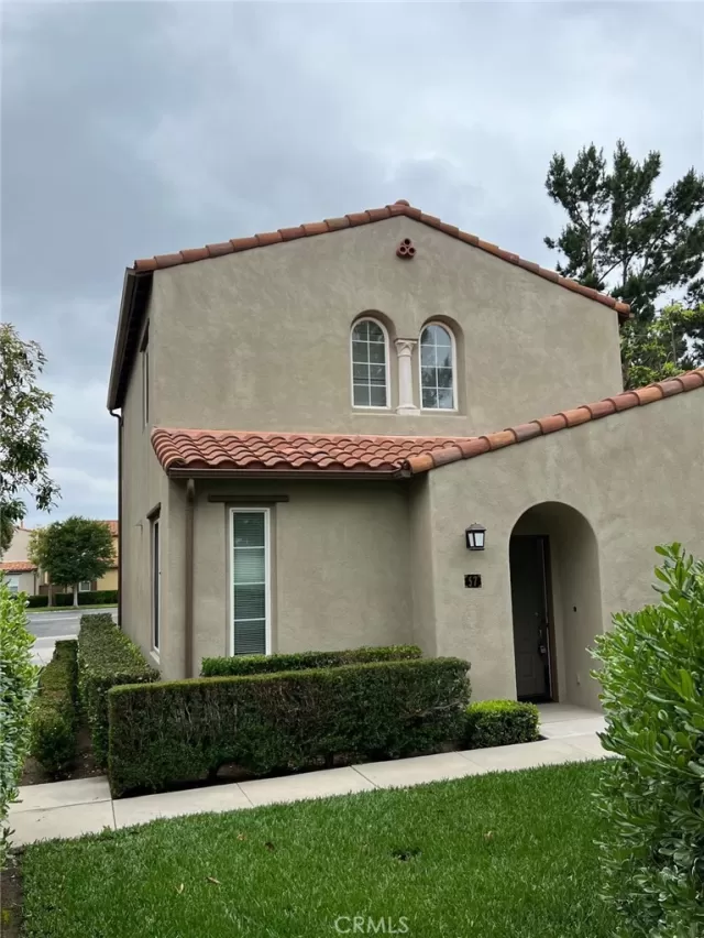 MLS: OC23098041 Condo For Sale