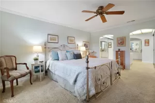 Photo #4: OC23098163 Listing