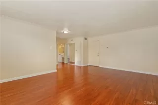 Photo #2: OC23098501 Listing 