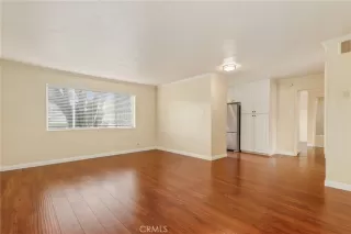 Photo #4: OC23098501 Listing 