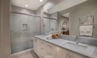 Photo #2: OC23098552 Listing