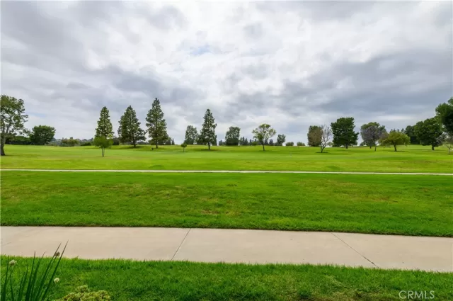 MLS: OC23099289 Condo For Sale