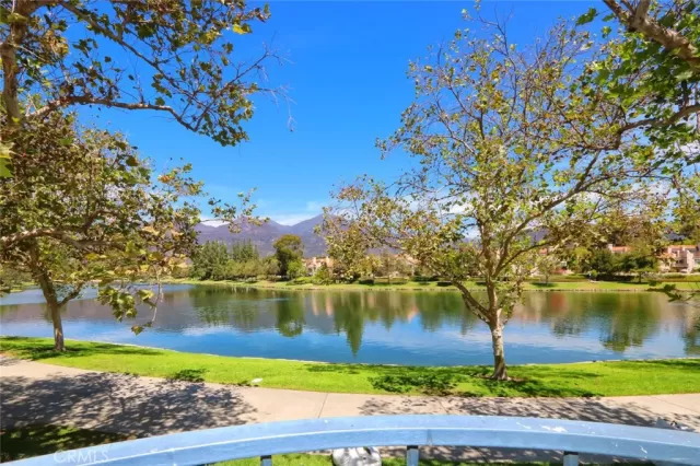 MLS: OC23099348 Condo For Sale