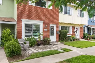 Photo #1: OC23099597 Listing 