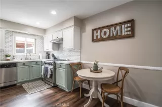 Photo #6: OC23099597 Listing 