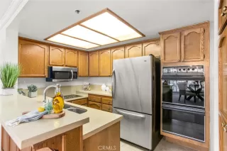 Photo #4: OC23099679 Listing