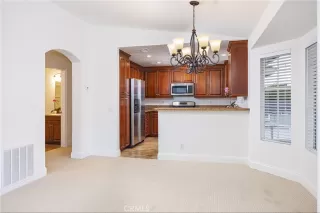 Photo #3: OC23099708 Listing