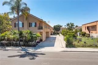 Photo #4: OC23099940 Listing