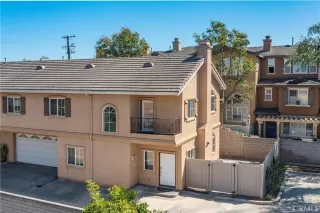 Photo #5: OC23099940 Listing