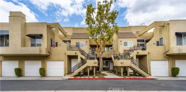 MLS: OC23100081 Condo For Sale